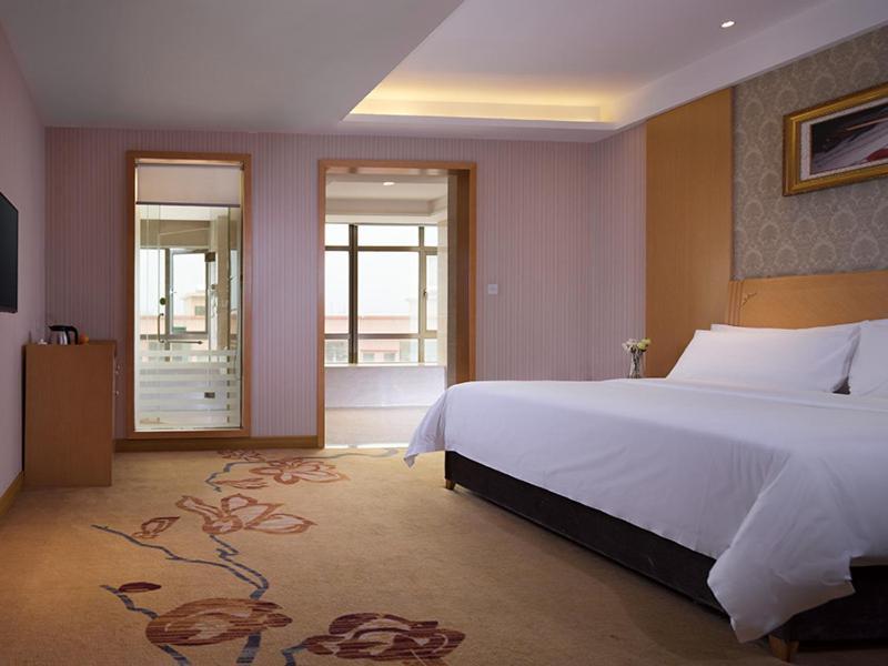 Vienna 3 Best Hotel Dongguan Liaobu Veicle City מראה חיצוני תמונה
